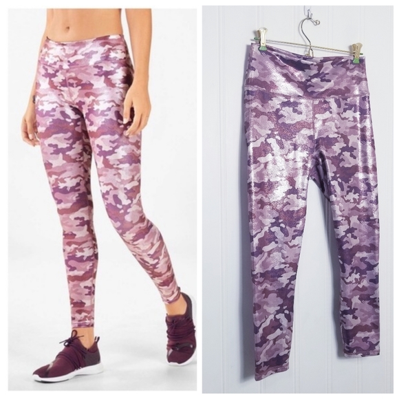 Fabletics Powerhold Pink Shine Metallic Camo Crop Leggings Womens Size M - Picture 1 of 14